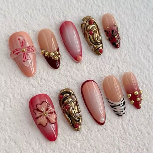 Leslie - Rich Girly Nails